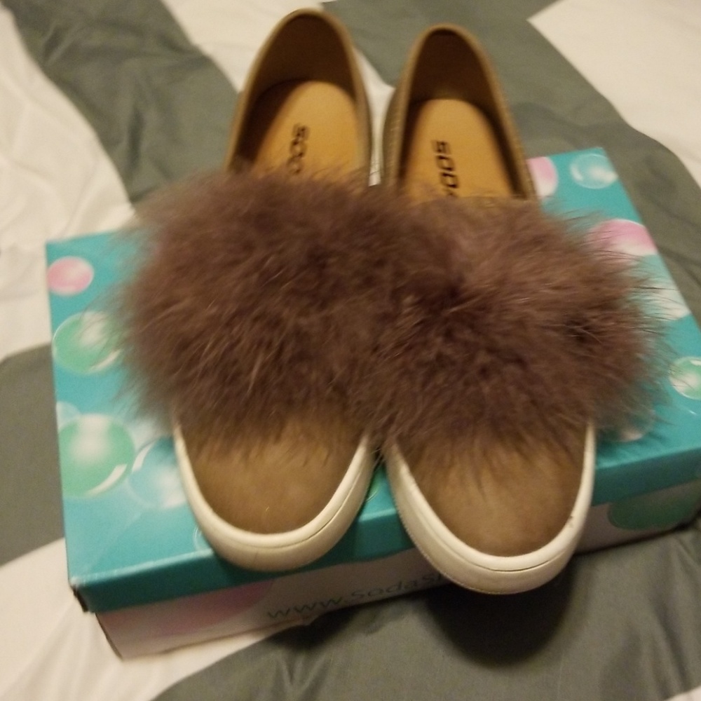 Soda furry sneaks